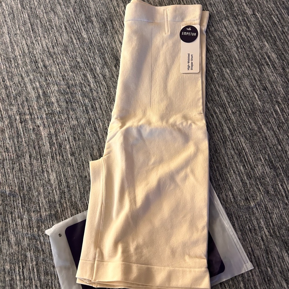Shaper Shorts - Picture 2 of 2